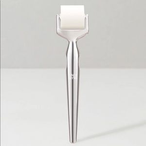 Face Gym Hyaluronic Roller Tool, New